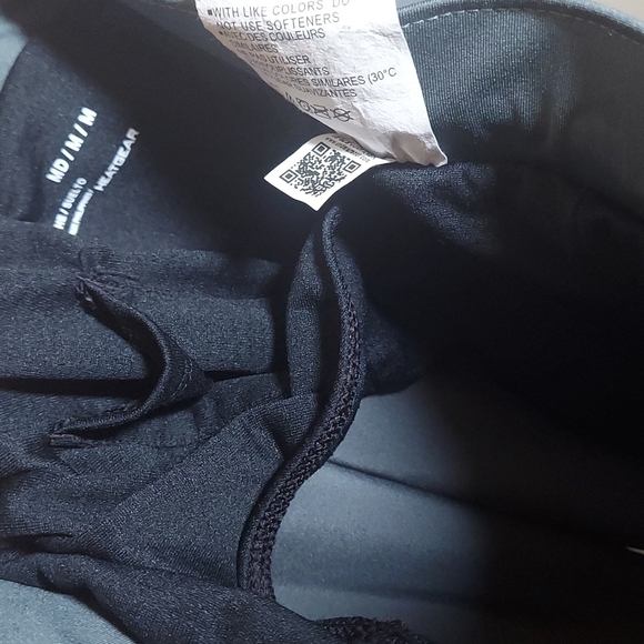 Under Armour heat gear Shorts Size M - Picture 6 of 6